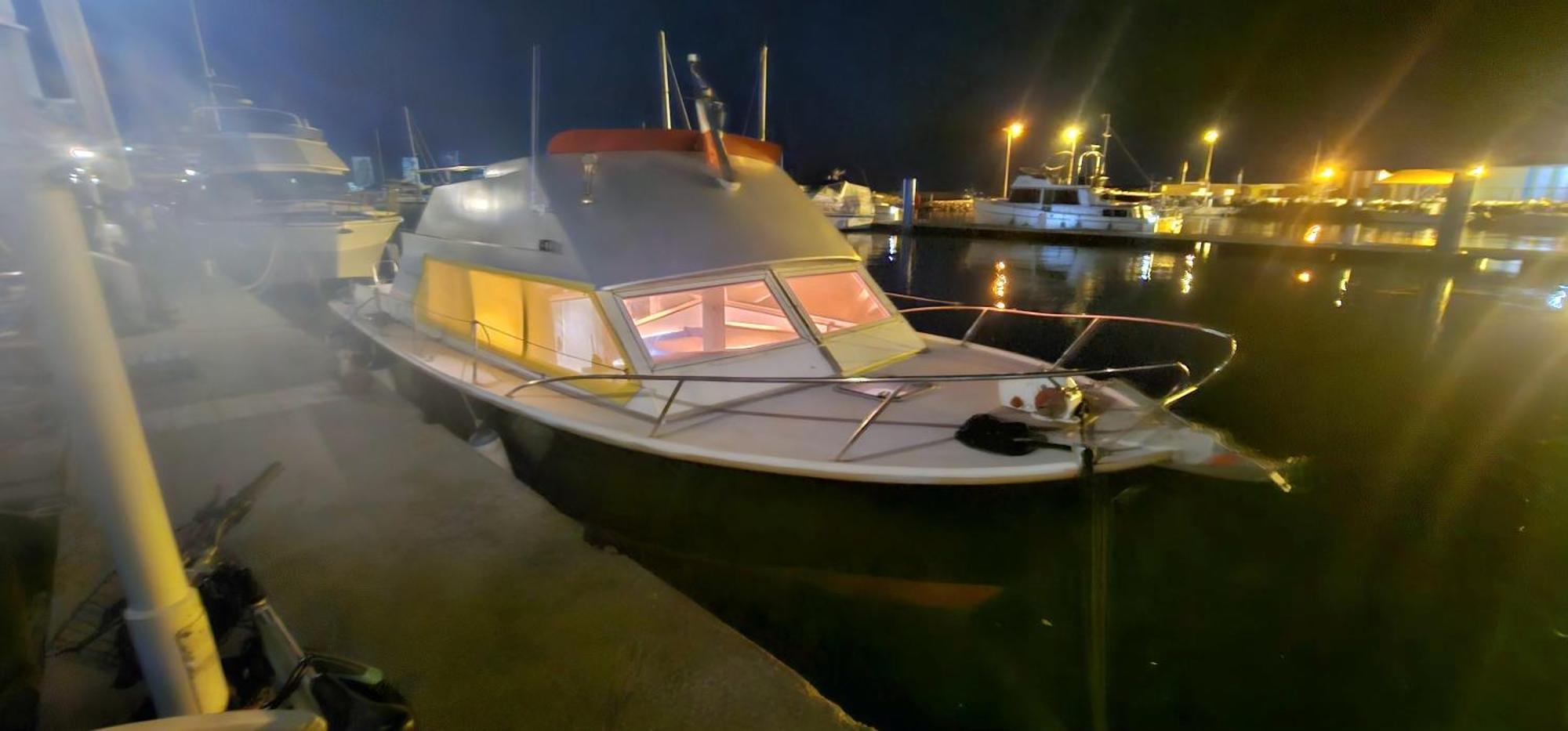 Botel Sur L'eau Confort Le Barcares